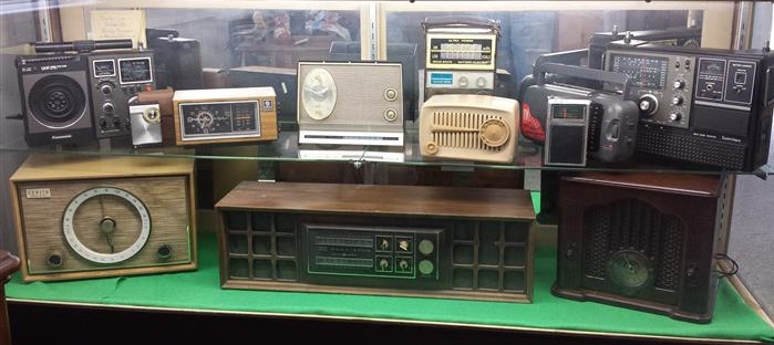 Museum Radio Display
